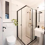 Garden Retreat For Two! Brand New I