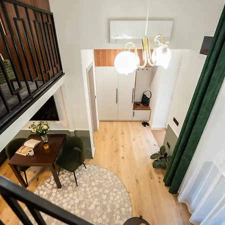 Garden Retreat For Two! Brand New I * Budapešť